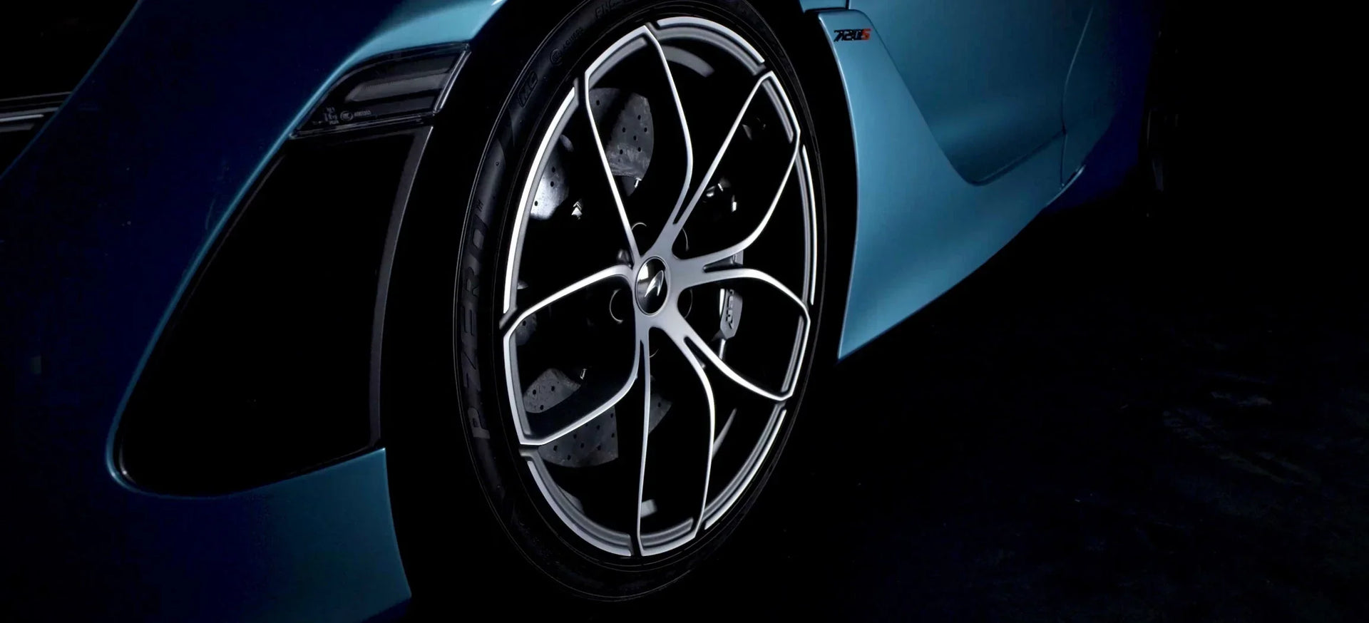 Von O bis O: Jetzt Winterreifen wechseln und gleichzeitig Felgen reinigen & versiegeln